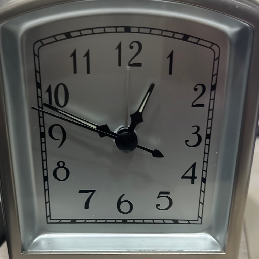 Pottery Barn Silver Brushed Nickel Desk Table Retro Art Deco Clock - Picture 9 of 9